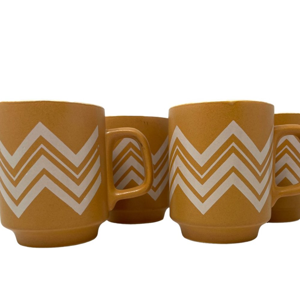 Vintage Ironstone Zig Zag Coffee Mugs Boho Retro 50s 60s 70s Chevron Yellow Gold